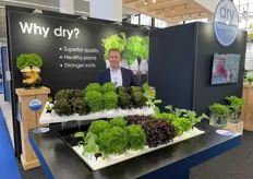 Just in time a picture was sent in of the Dry Hydroponics booth. Thanks Chris Noordam!